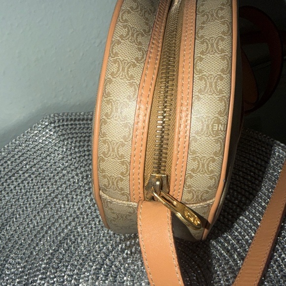 💯Celine Tan and Brown Crossbody Bag vintage with COA - Picture 6 of 13